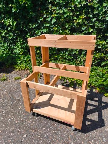 Mobiele houtopslag voor korte stukken hout, pvc, etc beschikbaar voor biedingen