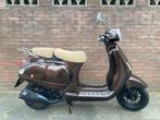 HIPPE ''VESPA LOOK A LIKE'' SNOR SCOOTER ! BOUWJAAR 2014, Fietsen en Brommers, Scooters | Overige merken, Ophalen, Benzine