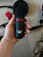 Scarlett microfoon, koptelefoon, standaard & popfilter, Muziek en Instrumenten, Ophalen, Zo goed als nieuw, Studiomicrofoon