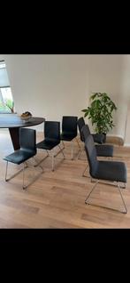 Vier eetstoelen (twee stof, twee nepleer), Huis en Inrichting, Stoelen, Twee, Leer, Ophalen of Verzenden, Zo goed als nieuw