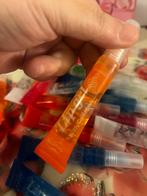 Doosje Lipgel - Kiss, Sieraden, Tassen en Uiterlijk, Uiterlijk | Mondverzorging, Verzenden, Nieuw, Lipbalsem