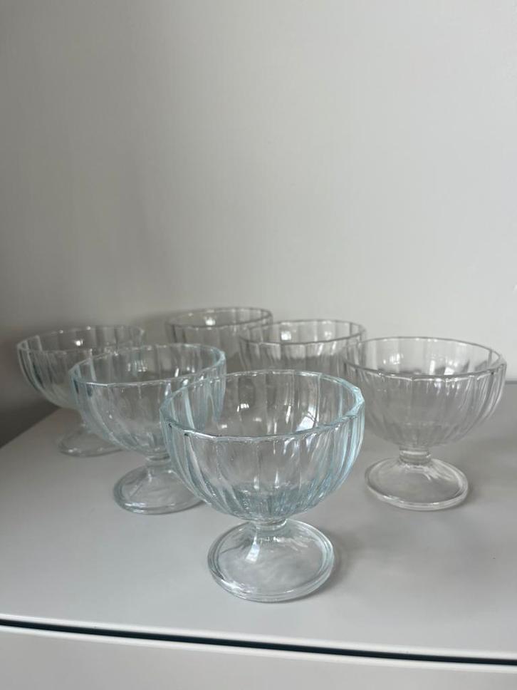 Vintage ijscoupes | geribbeld glas | set van 3 of 6, Verzamelen, Glas en Borrelglaasjes, Gebruikt, Overige typen, Ophalen of Verzenden