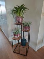 Leuk planten tafeltje 40 bij 40 en 80cm hoog, Huis en Inrichting, Tafels | Bijzettafels, Ophalen of Verzenden, Zo goed als nieuw