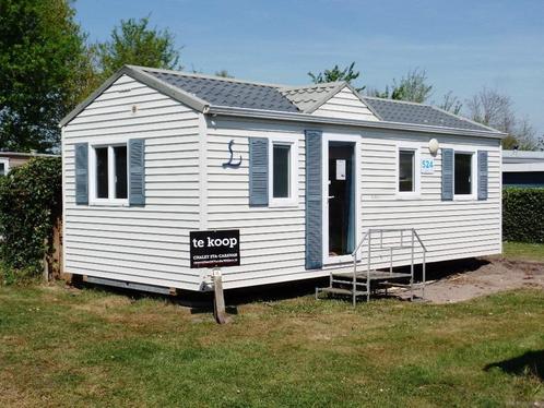 Keurig chalet met middenkamer op camping nabij Grevelingen, Caravans en Kamperen, Stacaravans, tot en met 4, Ophalen