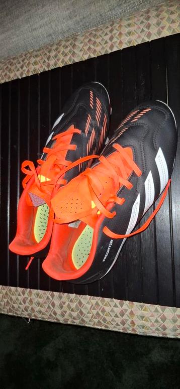 Adidas Predator Voetbalschoenen Maat 40 - Zo Goed Als Nieuw beschikbaar voor biedingen