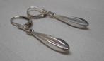 Zilveren vintage oorbellen met pegels nr.752, Hangers, Verzenden, Zo goed als nieuw, Zilver