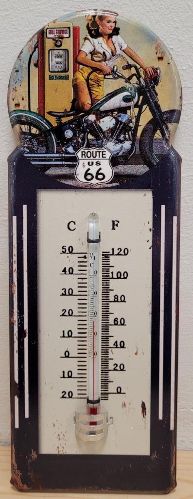 Route 66 pinup pomp reclamebord thermometer van metaal deco, Huis en Inrichting, Woonaccessoires | Thermometers, Nieuw, Binnenthermometer