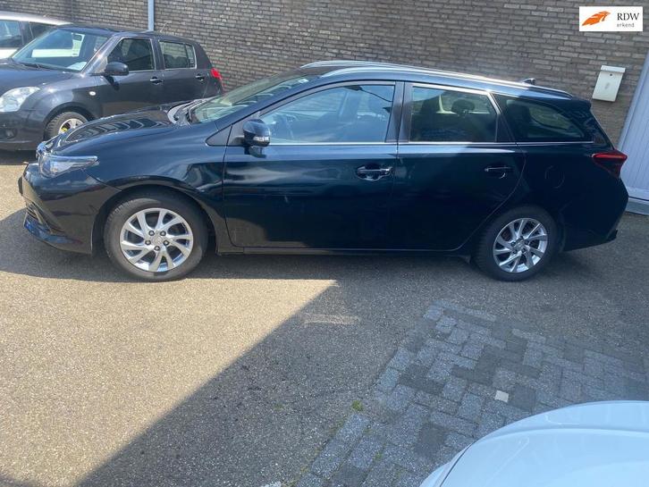 Toyota Auris TOYOTA AURIS 1,8HYBRIT BUSINESS PULUS, Auto's, Toyota, Bedrijf, Te koop, Auris, ABS, Achteruitrijcamera, Airbags