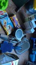 Hondenbenodigdheden oa flexi riem, borstels en dentastix, Dieren en Toebehoren, Ophalen of Verzenden, Hond