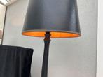 Tafellamp met zwart houten voet., Huis en Inrichting, Lampen | Lampenkappen, Zwart, Rond, Ophalen of Verzenden, Zo goed als nieuw