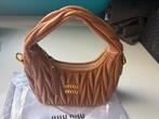 Miu miu crossbody bag, Sieraden, Tassen en Uiterlijk, Tassen | Damestassen, Ophalen of Verzenden, Nieuw, Bruin, Schoudertasje