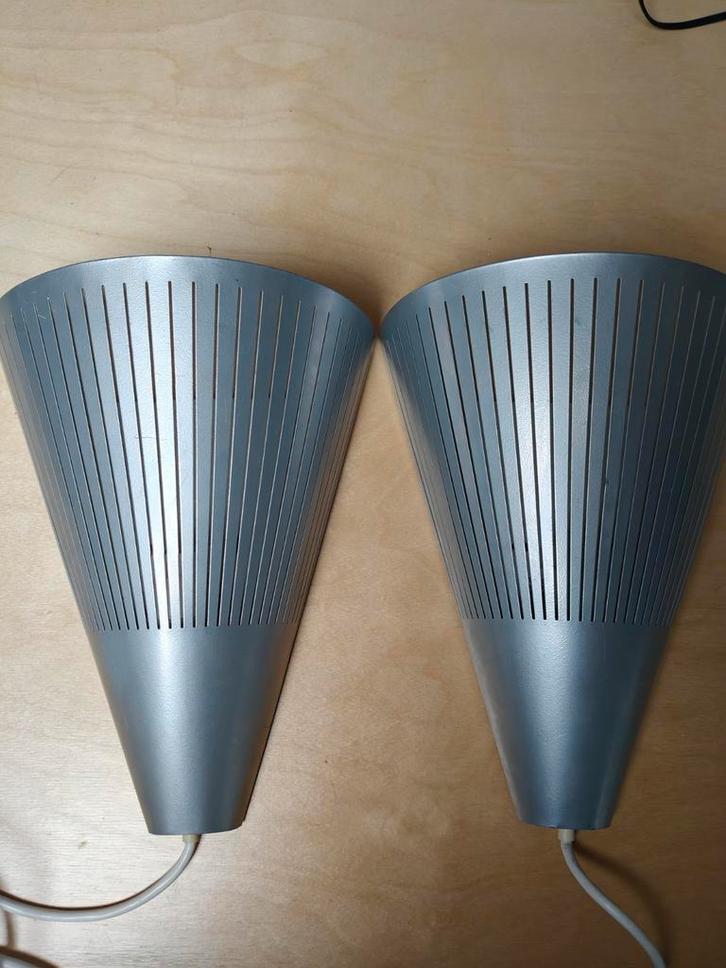 2x IKEA KLYKA metalen conische wandlamp lamp 80's, Huis en Inrichting, Lampen | Wandlampen, Gebruikt, Ophalen of Verzenden