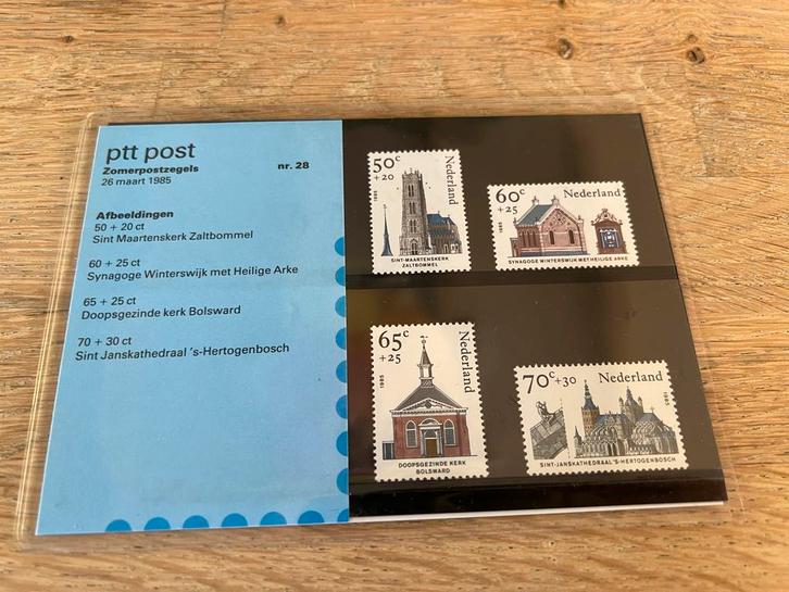 PTT Postzegelmapje 1985 Kerken - Zomerzegels, Postzegels en Munten, Postzegels | Nederland, Na 1940, Ophalen of Verzenden