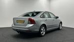 Volvo S40 2.0 Business Edition LEER TREKHAAK CRUISE NAVIGATI, Auto's, Gebruikt, Zwart, 4 cilinders, Met garantie (alle)
