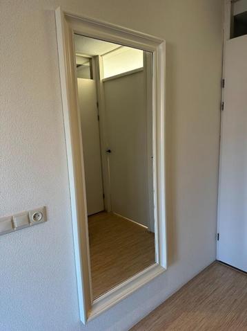 Witte houten spiegel - Ikea TOFTBYN - Wandspiegel beschikbaar voor biedingen
