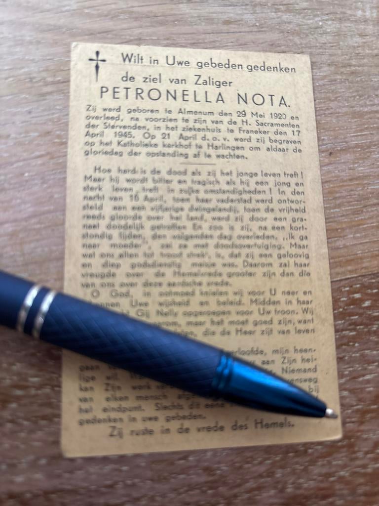 oorlog - Nota Petronella 1920 Almenum 1945 Franeker -28808, Ophalen of Verzenden, Bidprentje