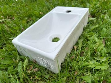 Toilet fontein beschikbaar voor biedingen