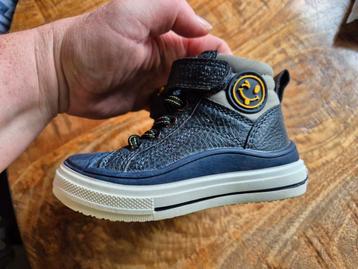 Nieuwe jongensschoenen, maat 20.
 beschikbaar voor biedingen