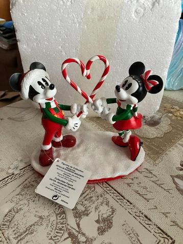 Disneyland Parijs kerstbeeld Mickey & Minnie mouse beschikbaar voor biedingen