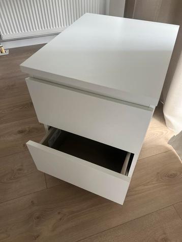 Ikea malm ladekast nachtkast wit.