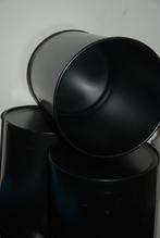 Vaas voor heel veel bloemen!, Huis en Inrichting, Woonaccessoires | Vazen, Overige materialen, Zwart, Nieuw, Ophalen of Verzenden