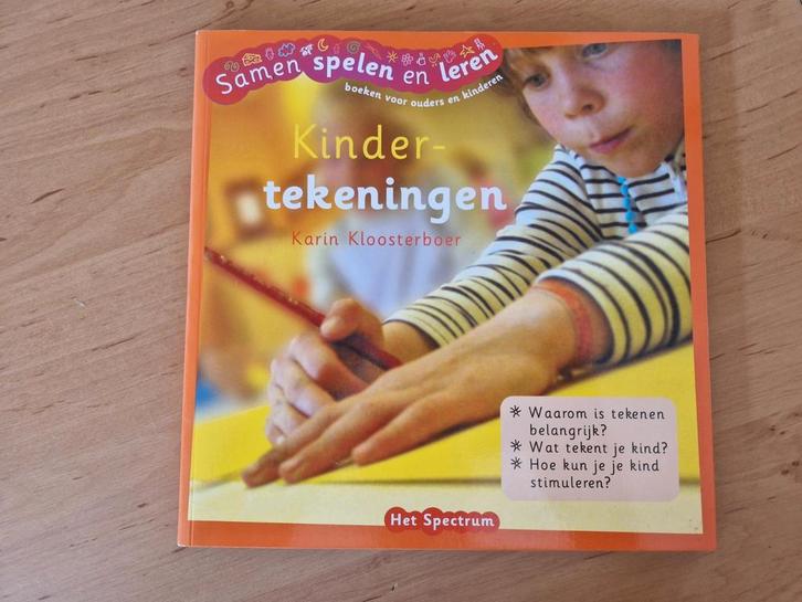 Kindertekeningen, Boeken, Zwangerschap en Opvoeding, Zo goed als nieuw, Ophalen of Verzenden