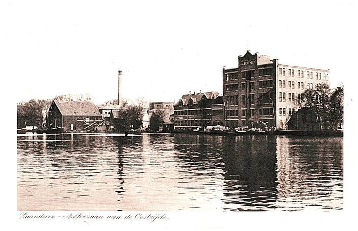 970352 Zaandam ZH 1924 Achterzaan Oostzijde Fabriek Albert H, Verzamelen, Ansichtkaarten | Nederland, Gelopen, Zuid-Holland, 1920 tot 1940