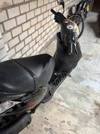 Piaggio zip, Fietsen en Brommers, Scooters | Piaggio, Zip, Ophalen of Verzenden, Zo goed als nieuw, Benzine