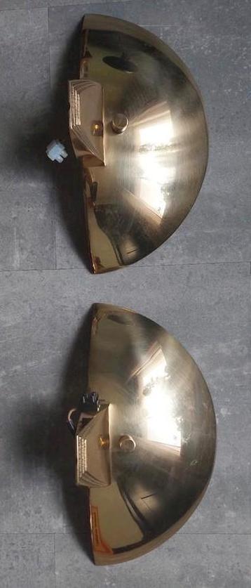 2 art deco wandlampen messing halfrond model jaren 70  beschikbaar voor biedingen