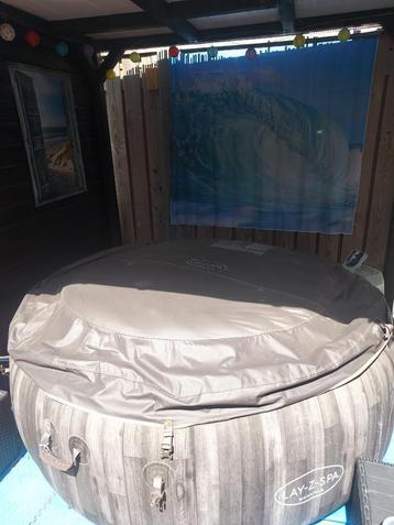 Bestway Lay-Z Spa Bahamas beschikbaar voor biedingen