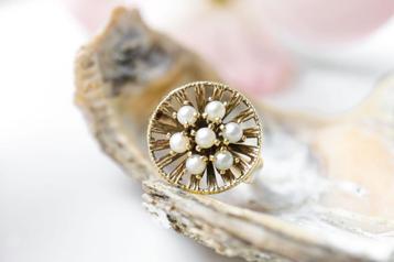 Vintage Gouden Ring Met Parels beschikbaar voor biedingen