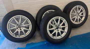 Set Winterbanden Mercedes A klasse/ B klasse/ CLA beschikbaar voor biedingen