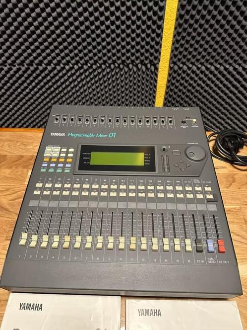 Yamaha Programmeerbare Mengtafel 01, Muziek en Instrumenten, Mengpanelen, Zo goed als nieuw, 10 tot 20 kanalen, Ophalen of Verzenden