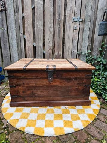 Teakhouten Salontafel / Dekenkist beschikbaar voor biedingen