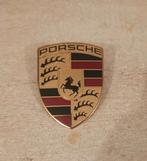 Origineel porsche embleem voor op de kofferklep of motorkap, Ophalen of Verzenden, Zo goed als nieuw, Transport, Speldje of Pin
