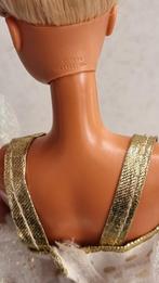 Barbie mattel 1976 hoofd 1966 lijfje glitterhaar roze haar., Verzamelen, Poppen, Ophalen of Verzenden, Gebruikt, Pop