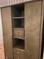 Olijfgroene kast met vintage knoppen! H1.88 B1.20 D 0.60, Huis en Inrichting, Kasten | Kledingkasten, Ophalen, Gebruikt, Olijfgroen met Vintage knoppen