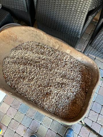 Gratis afhalen fijn grind beschikbaar voor biedingen