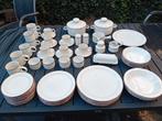 Compleet Midwinter Stonehenge Creation servies in prima st., Ophalen of Verzenden, Porselein, Overige stijlen, Bord(en)