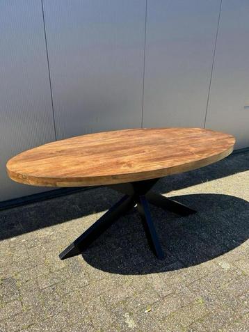 Eettafel mangohout ovaal naturel 180cm met matrixpoot beschikbaar voor biedingen