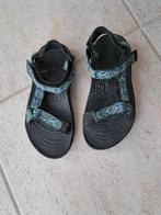 Mooie Teva slippers mt36/5, Kleding | Dames, Ophalen of Verzenden, Zo goed als nieuw