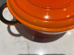 Staub Cocotte 24 cm in heel goede staat, Huis en Inrichting, Keuken | Potten en Pannen, Gietijzer, Ophalen of Verzenden, Zo goed als nieuw