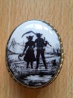 Vintage broche met silhouet, Overige materialen, 4 tot 7 cm, Gebruikt, Overige kleuren