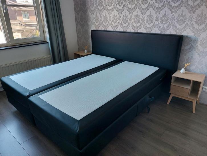 Boxspring 180x200, elektrisch (hoofd en voeten), Huis en Inrichting, Slaapkamer | Boxsprings, Zo goed als nieuw, 180 cm, 200 cm