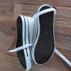 Te koop: gymschoenen, Ophalen of Verzenden, Zo goed als nieuw, Sportschoenen