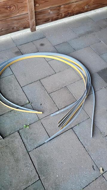 11 Nieuwe Slijtstrips RVS Look - 28x2.5x2600mm beschikbaar voor biedingen