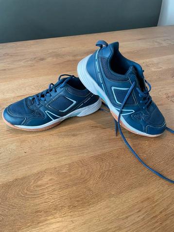 Osaga Sportschoenen maat 40 beschikbaar voor biedingen