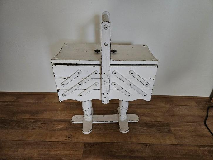 Oude, mooie naaikist, Huis en Inrichting, Woonaccessoires | Overige, Gebruikt, Ophalen