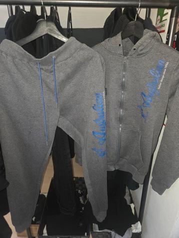 grijs trainingspak van australian | maat S beschikbaar voor biedingen