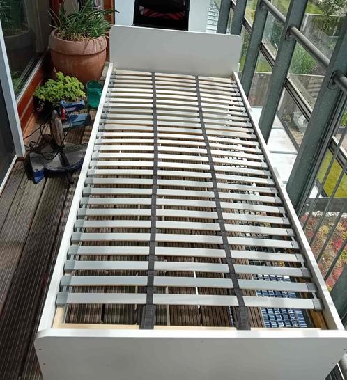 BED frame ASKVOLL 90x200 cm IKEA bedframe, Huis en Inrichting, Slaapkamer | Bedden, Zo goed als nieuw, Eenpersoons, 90 cm, 200 cm